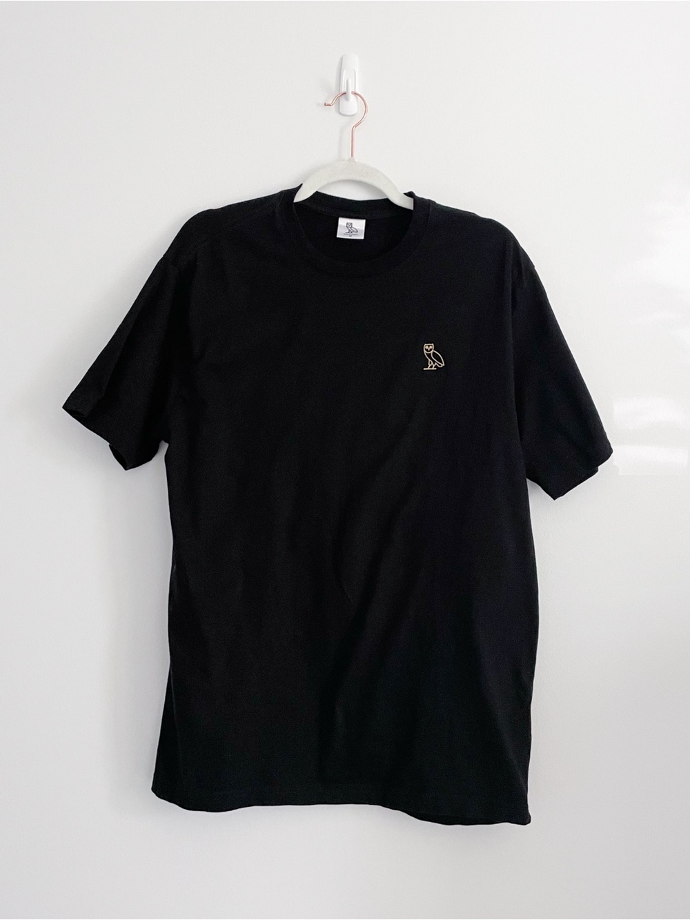 OVO • Made in Canada Gold Owl Chest Logo Short Sleeve Classic Black T-Shirt • M